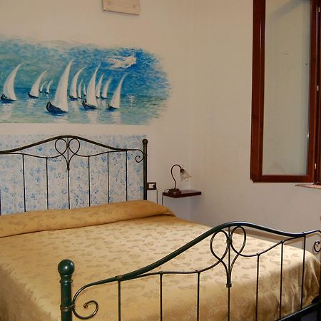 Hotel Leonardo Πίζα Δωμάτιο φωτογραφία